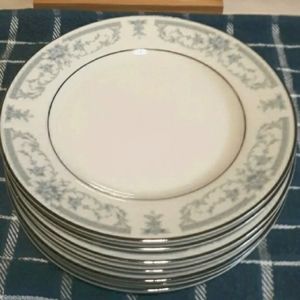 (4) Sheffield BLUE WHISPER Bread & Butter Plates 6" Porcelain Fine China 1985